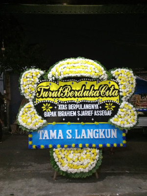 Papan Bunga Duka di Tikala Ares